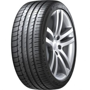 LLANTA TRIANGLE TH201 235/40R18