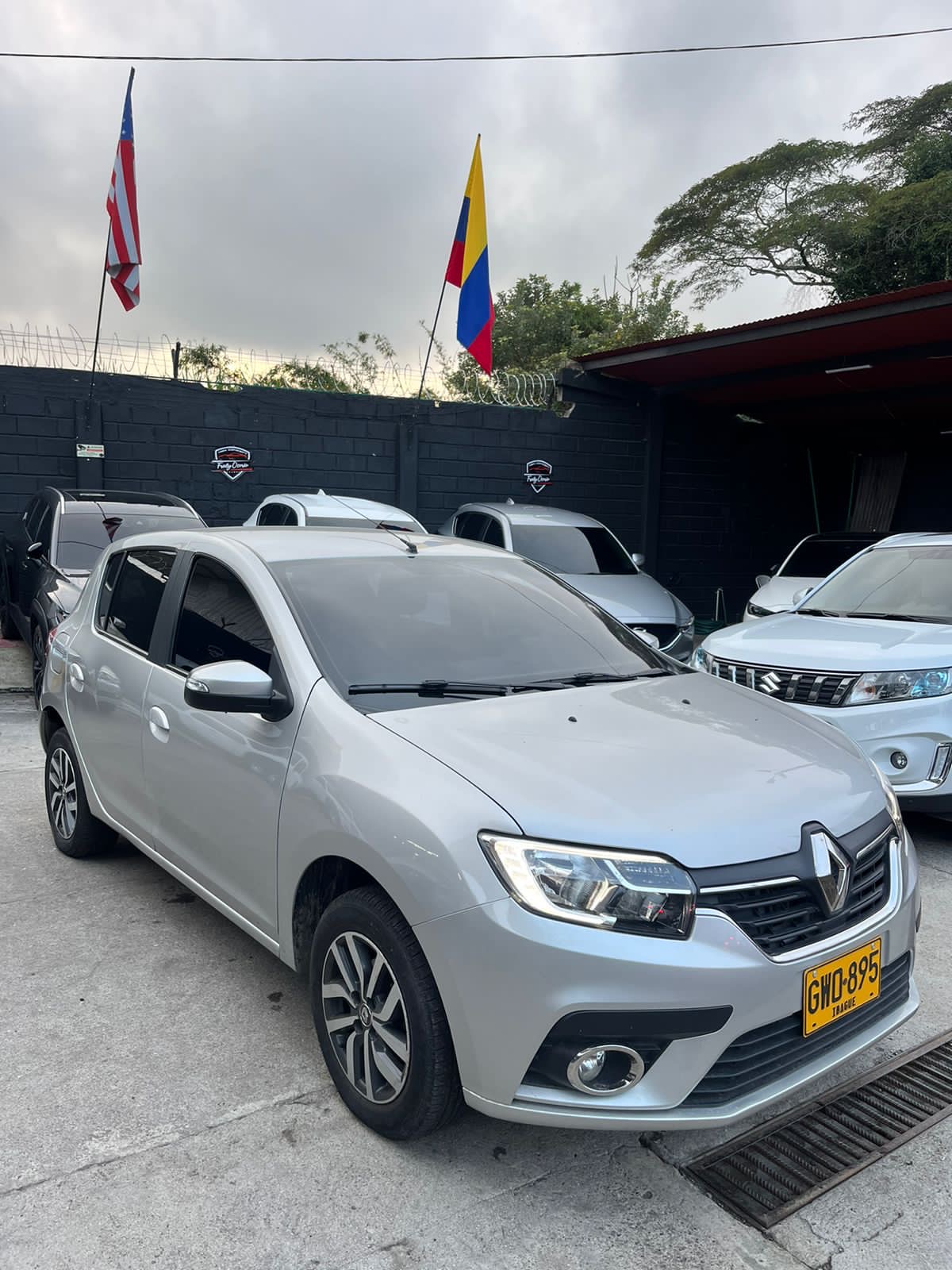 Renault Sandero Exclusive 2021 Mt